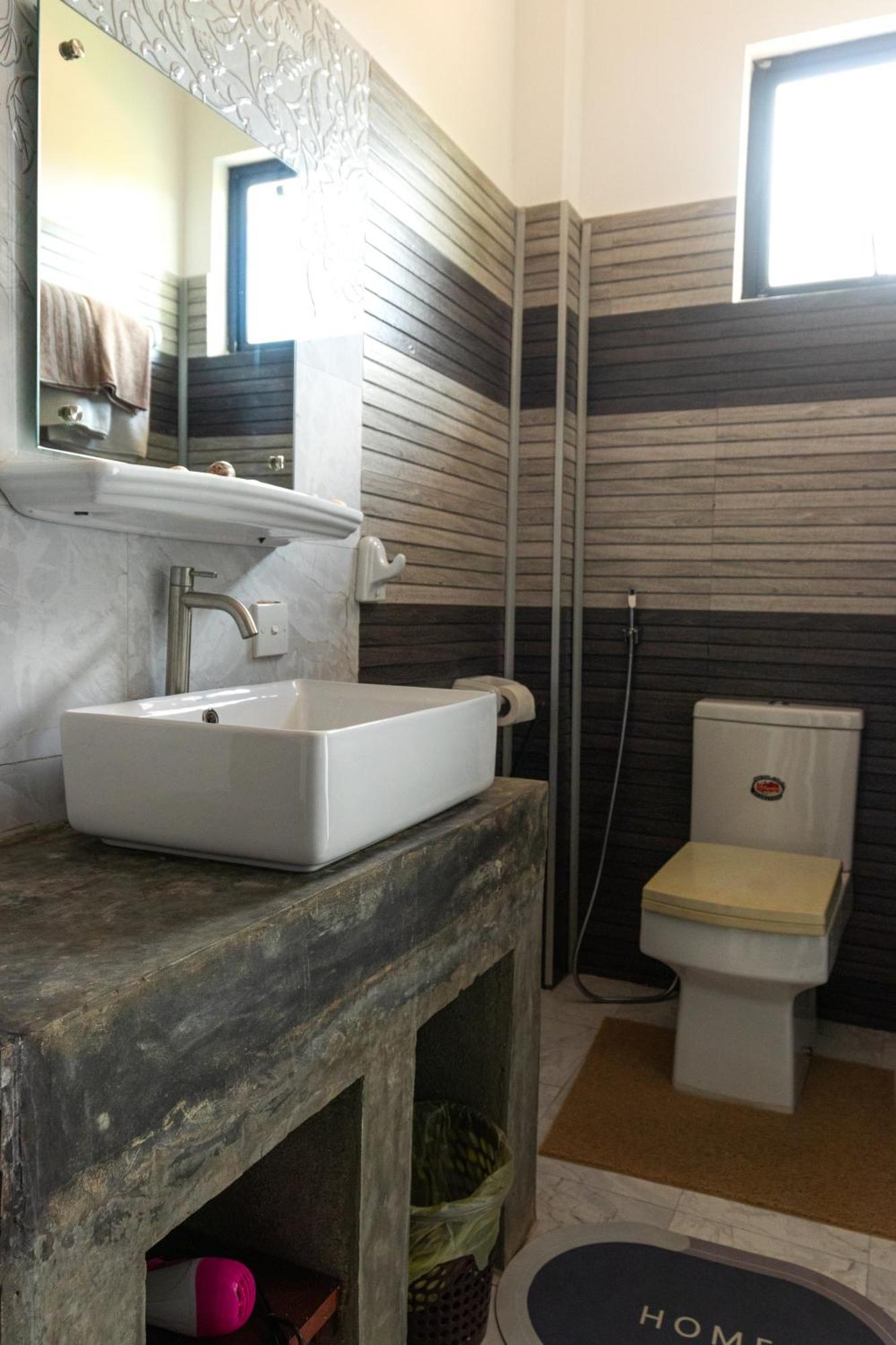 Srimany Bed & Breakfast Mirissa Luaran gambar