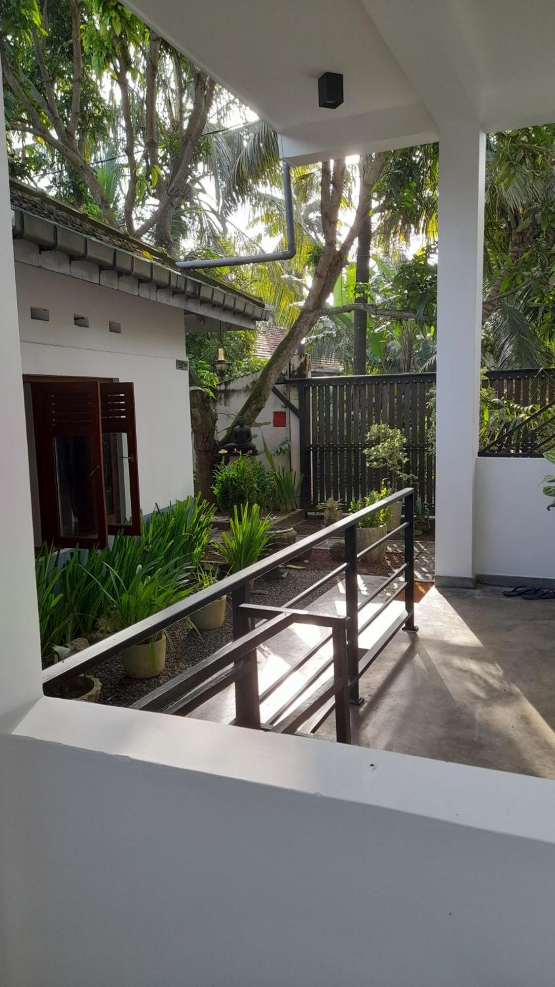 Srimany Bed & Breakfast Mirissa Luaran gambar